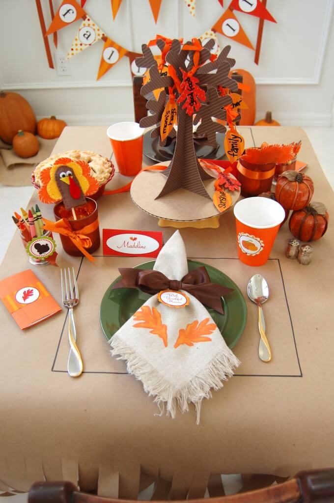 30 Fun Thanksgiving Kids Table Ideas - Happiness is Homemade