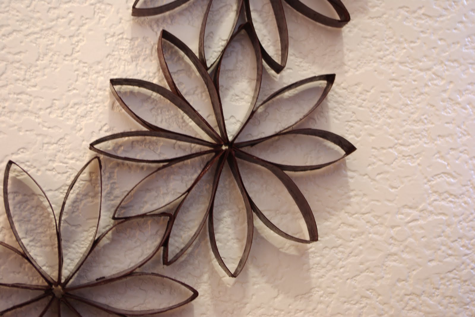 $1 Decor: Paper Flower Wreath - Happiness is Homemade
