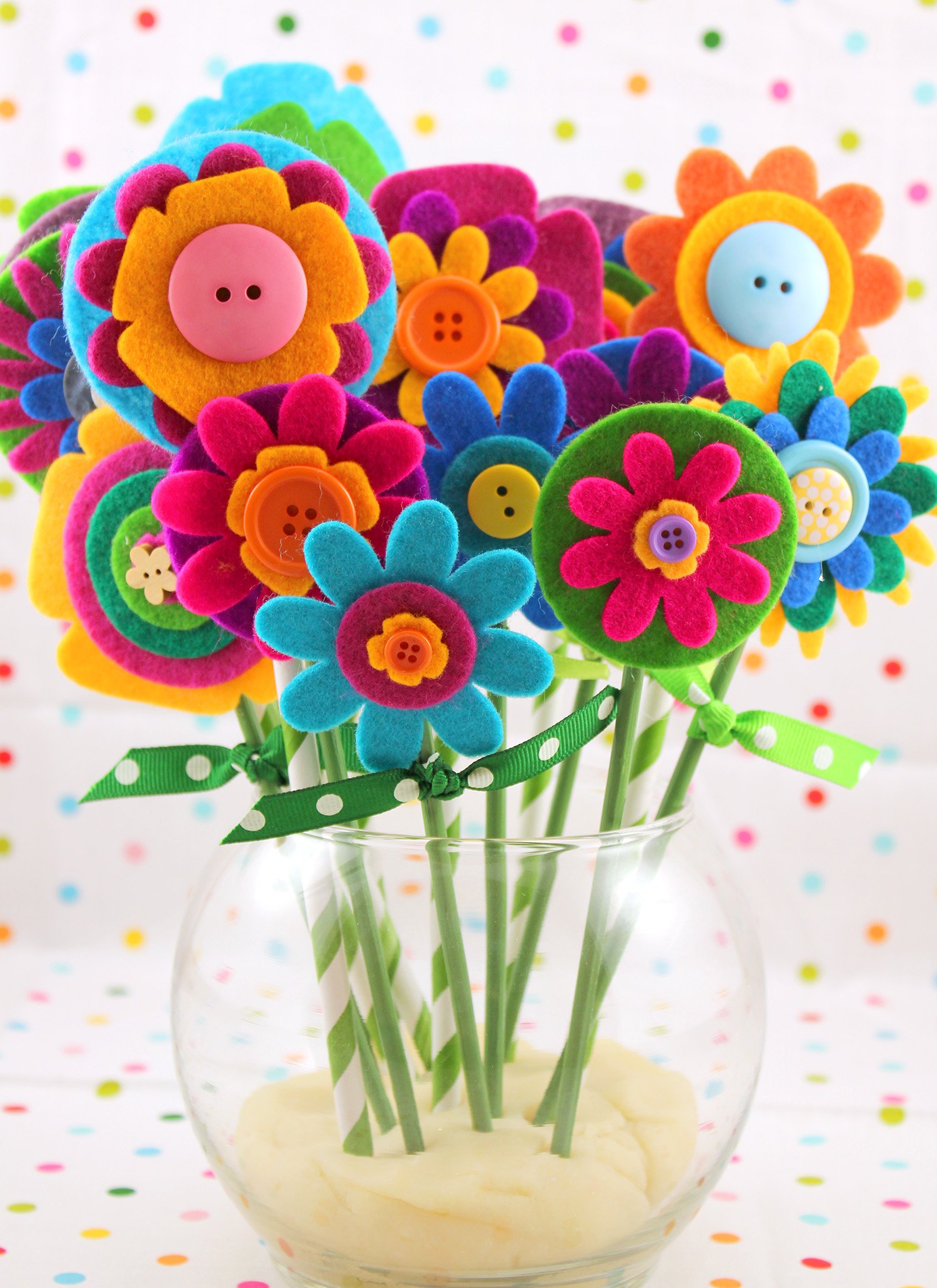 Adorably Easy Mother's Day Crafts for Kids to Make