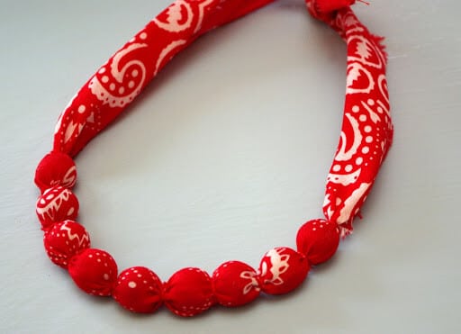 diy bandana necklace in red and white