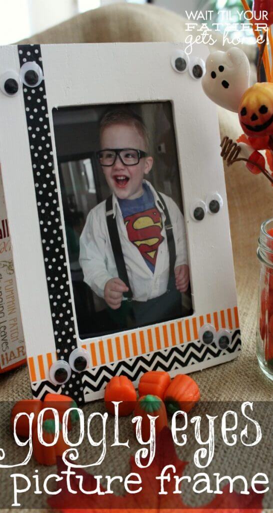 googly eyes halloween photo frame