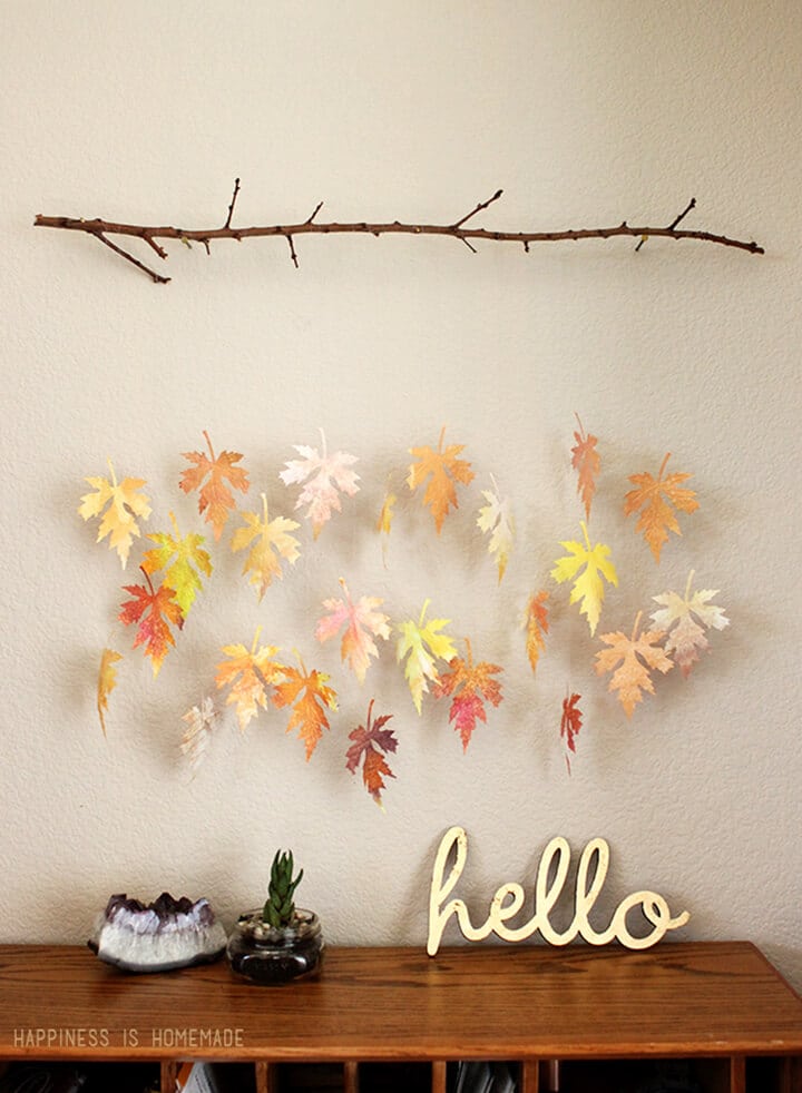 pretty fall leaf wall hanging