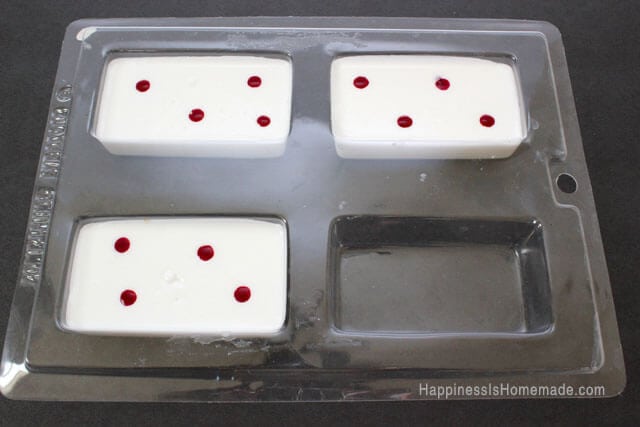 Making Peppermint Swirled Soap