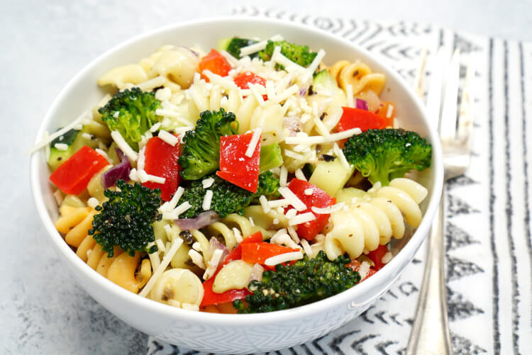 amazing diy pasta salad in bowl