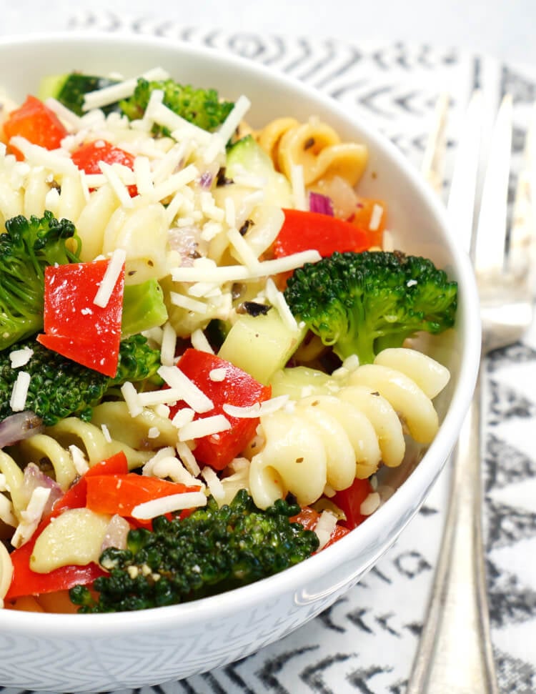 The Best Pasta Salad Recipe Ever!