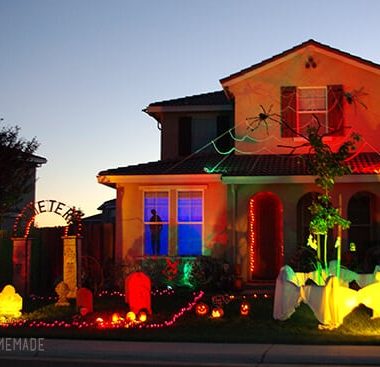 fun halloween yard decorations