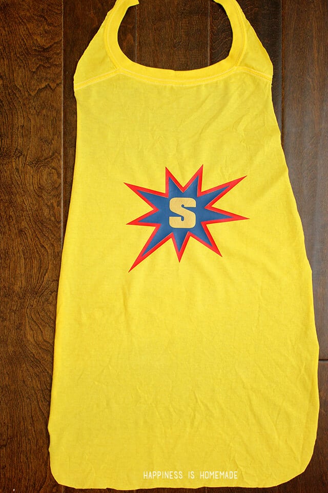 No Sew Super Hero Cape from a T Shirt