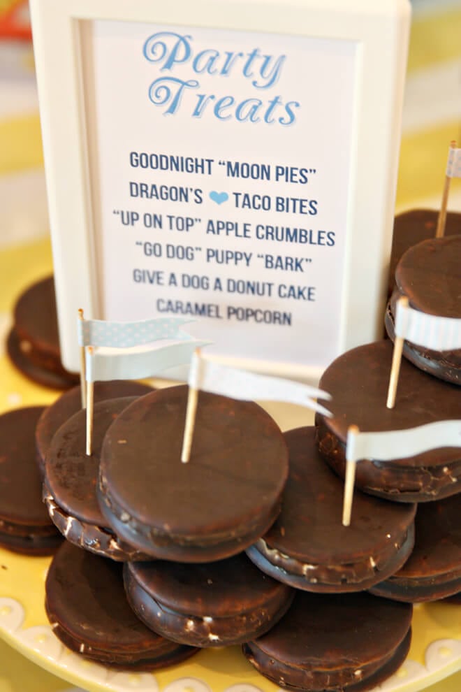 goodnight moon pies on snack table 