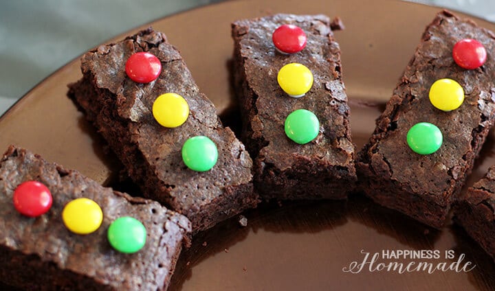 Stoplight Brownies for cars birthday party