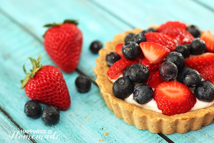 Berries and Vanilla Cream Fruit Tarts