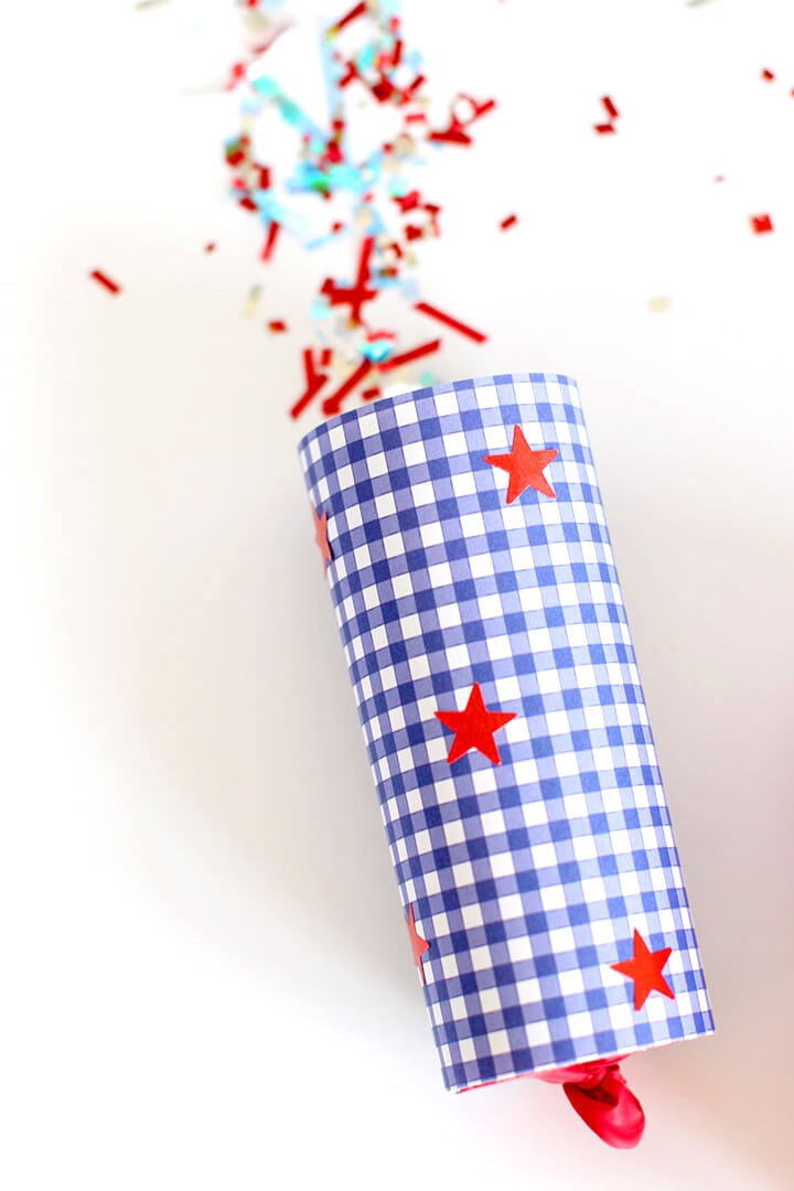 4th of July confetti poppers
