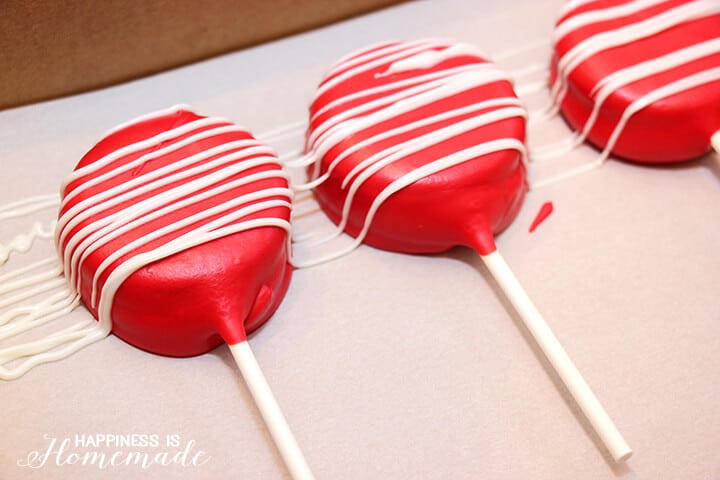 How to drizzle melted candy over Oreo pops