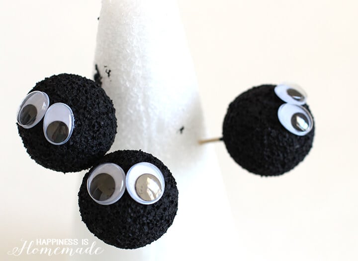 Foam Ball Spiders - Craft Project Ideas