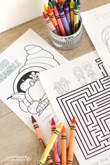 printable thanksgiving coloring book for kids with crayons to color