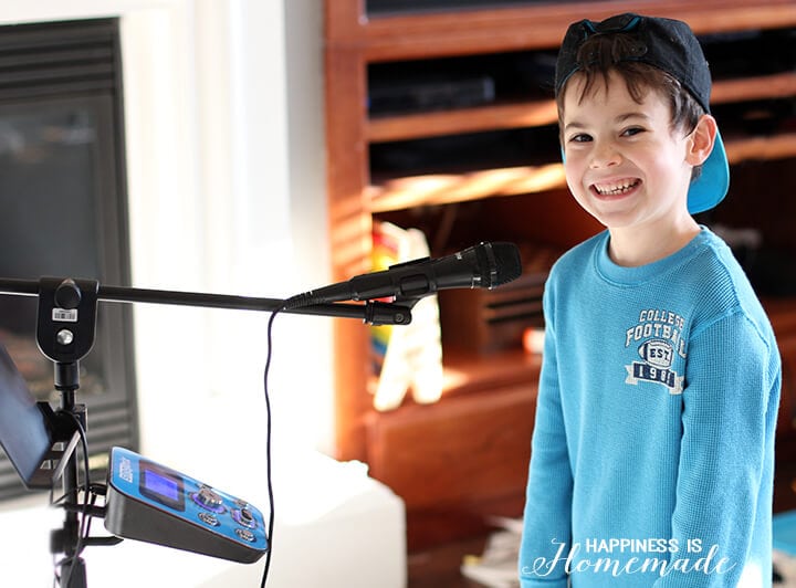 We love singing with the Singtrix Karaoke Bundle