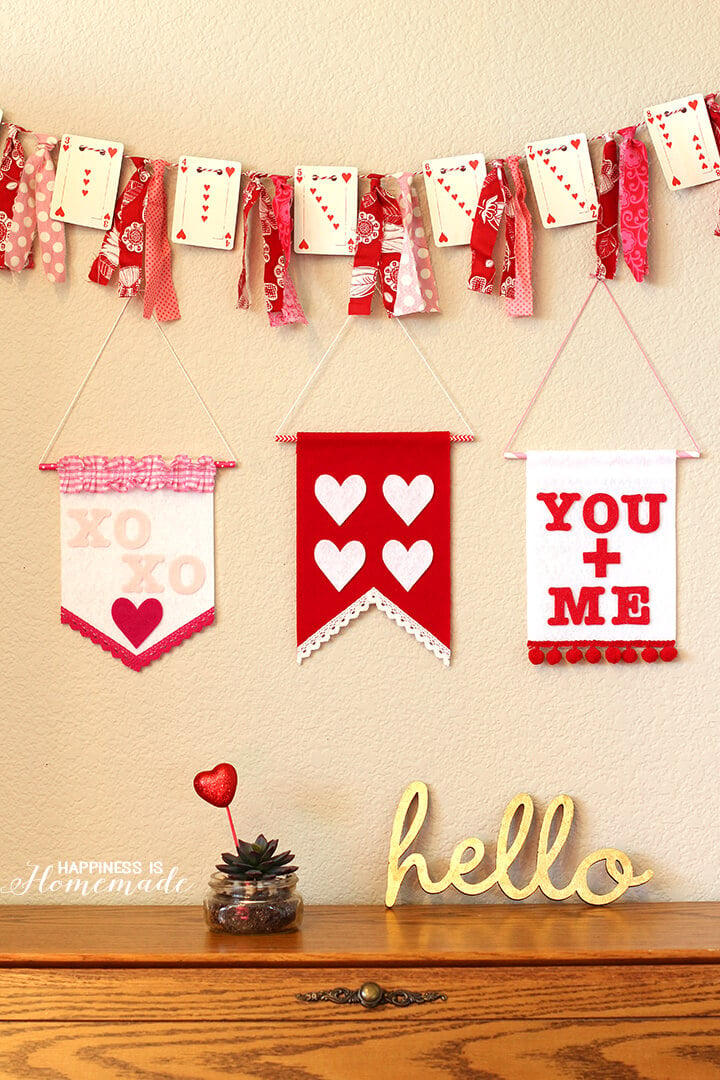 Valentine’s Day Felt Wall Banners