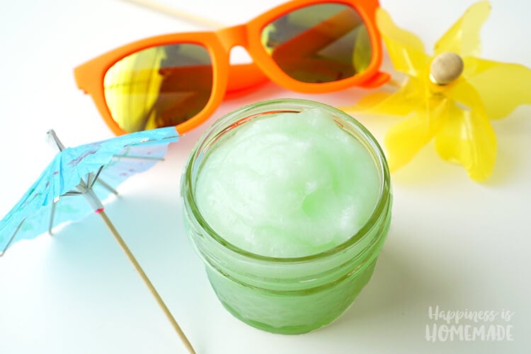 DIY Aloe Sunburn Cream (with Video) ⋆ Sugar, Spice and Glitter