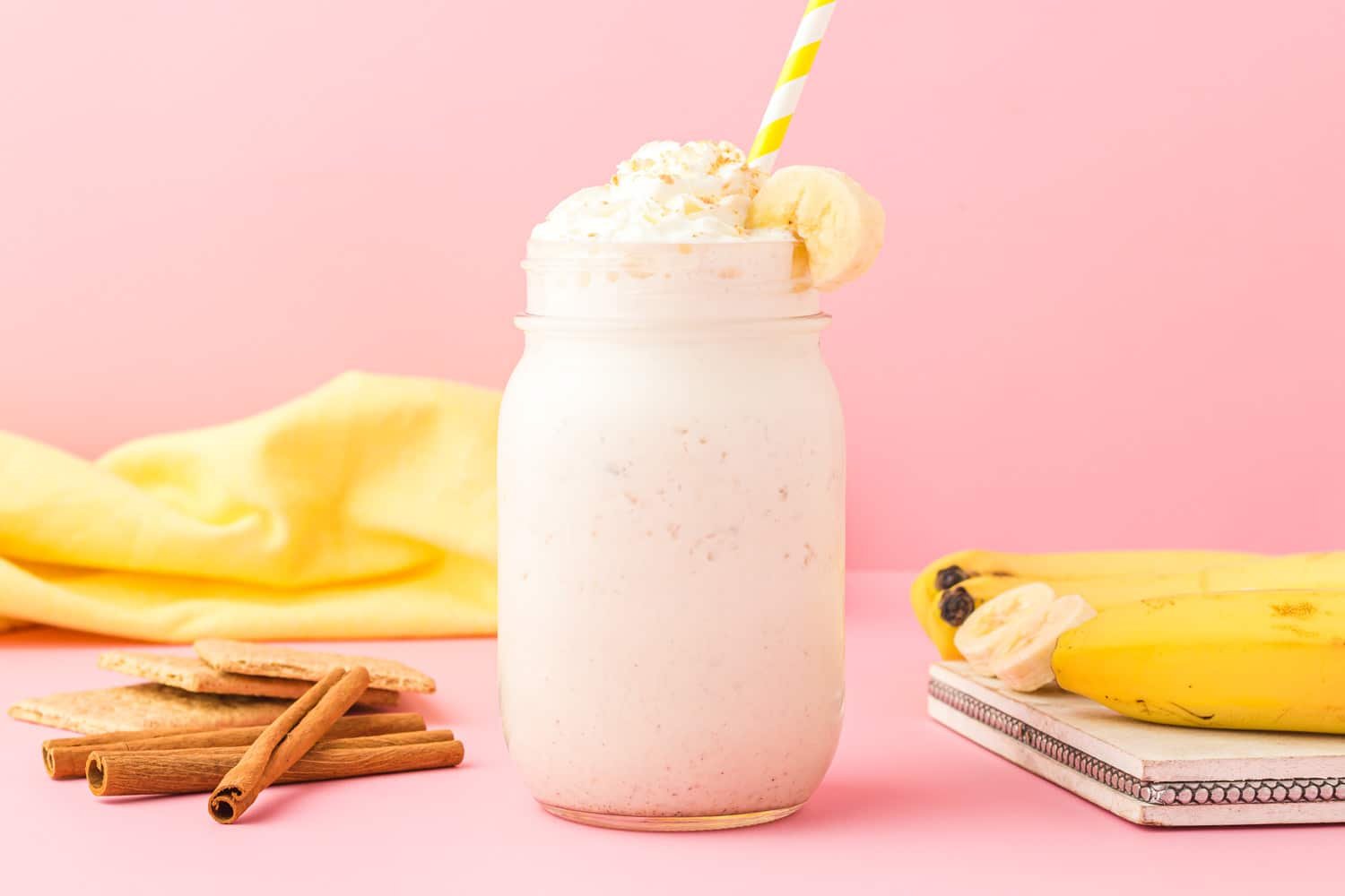 Delicious Banana Cream Pie Smoothie on Pink Background