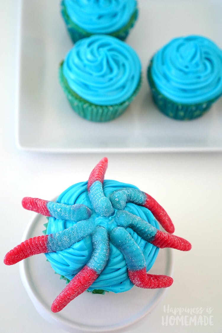 Making Octopus Cupcakes for Finding Dory Party
