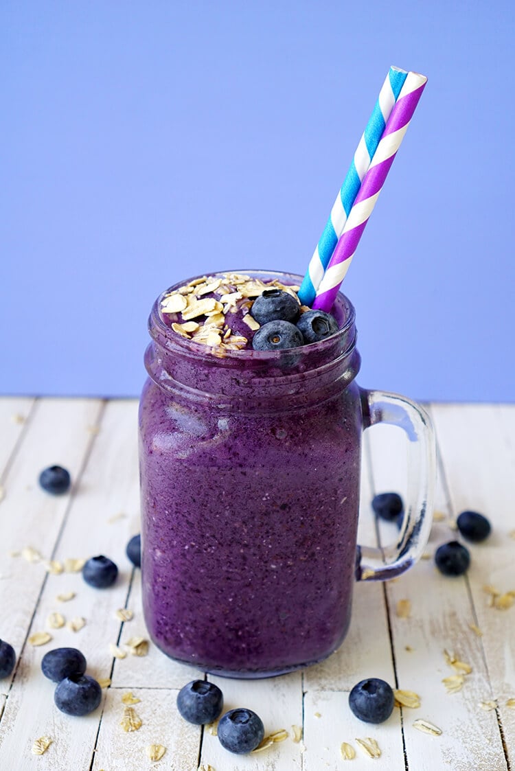 Healthy and Yummy Blueberry Muffin Smoothie Recipe
