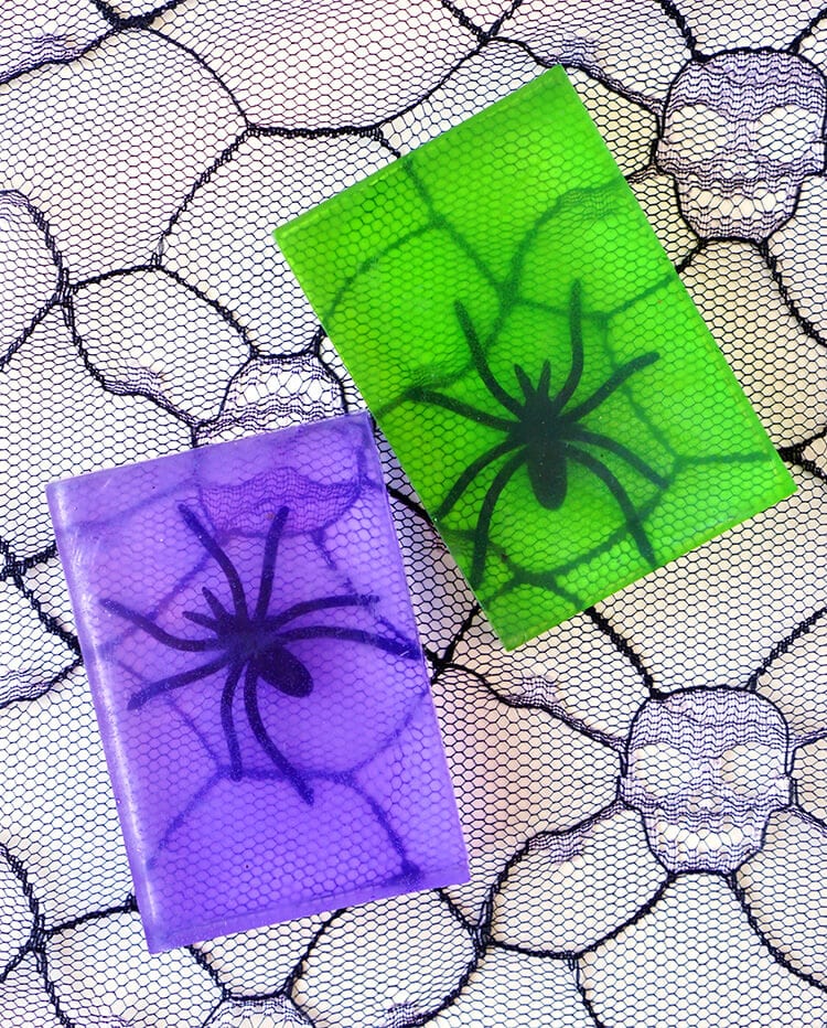 https://www.happinessishomemade.net/wp-content/uploads/2016/08/Spider-Soap-Craft-for-Halloween.jpg