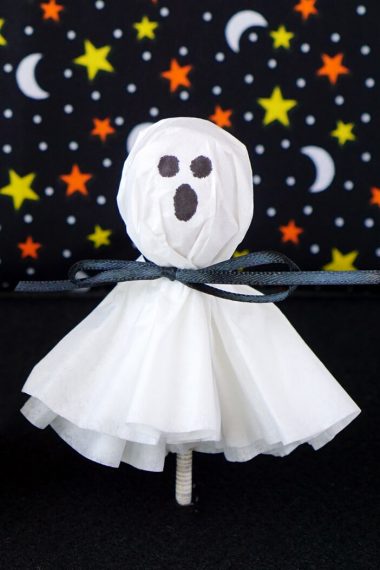 cute and easy halloween coffee filter ghost pop treats for halloween