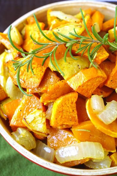 roasted squash and sweet potatoes with apples for easy thanksgiving side dish