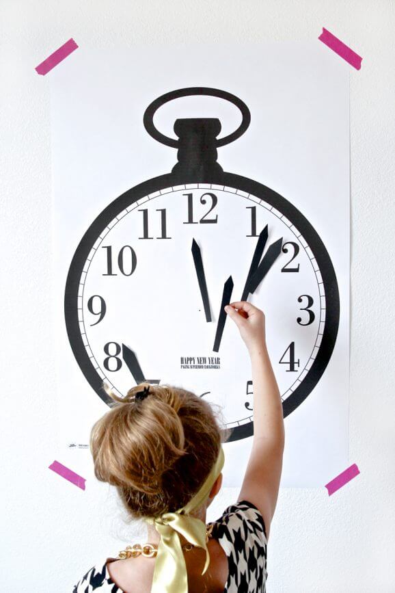 new-years-clock-game-2-578x867