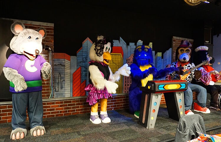 chuck e cheese animatronic band 