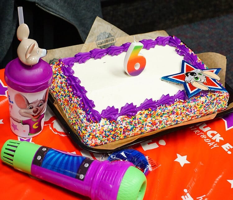 Chuck-E-Cheese birthday cake