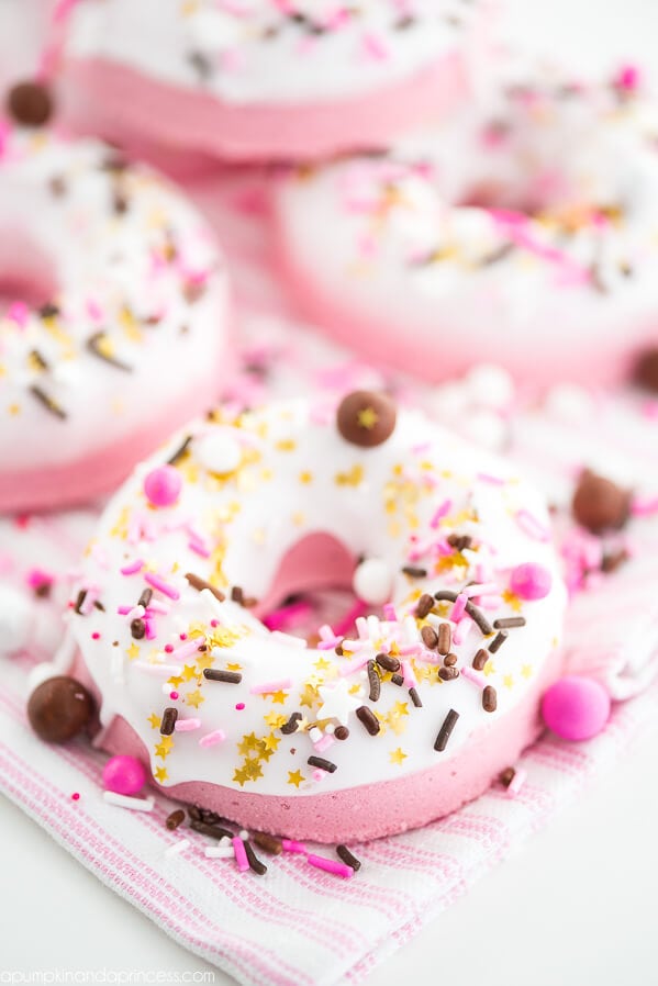 DIY donut bath bombs 