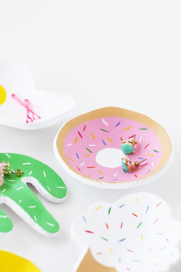 DIY donut jewelry trays