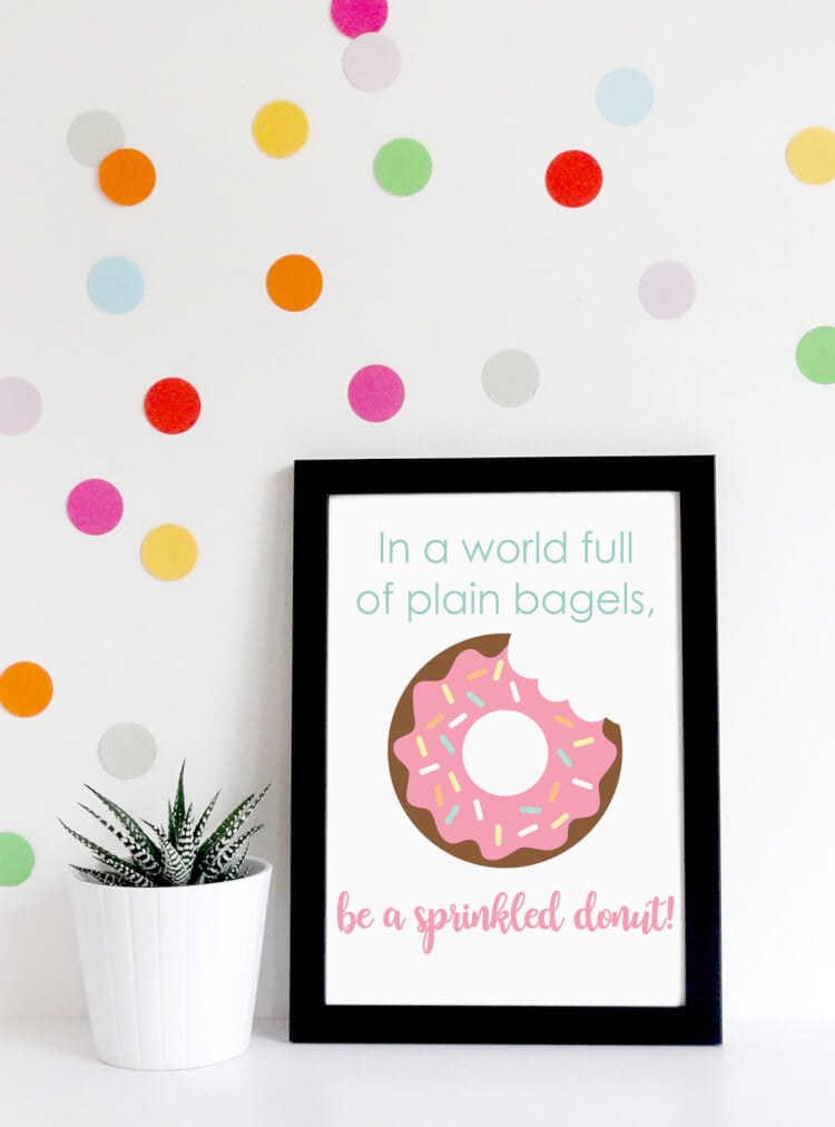 be a sprinkled donut printable in frame on desk