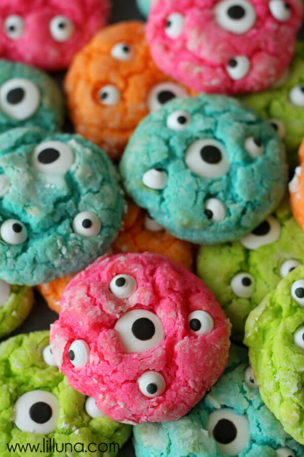 monster eye ball gooey cookies