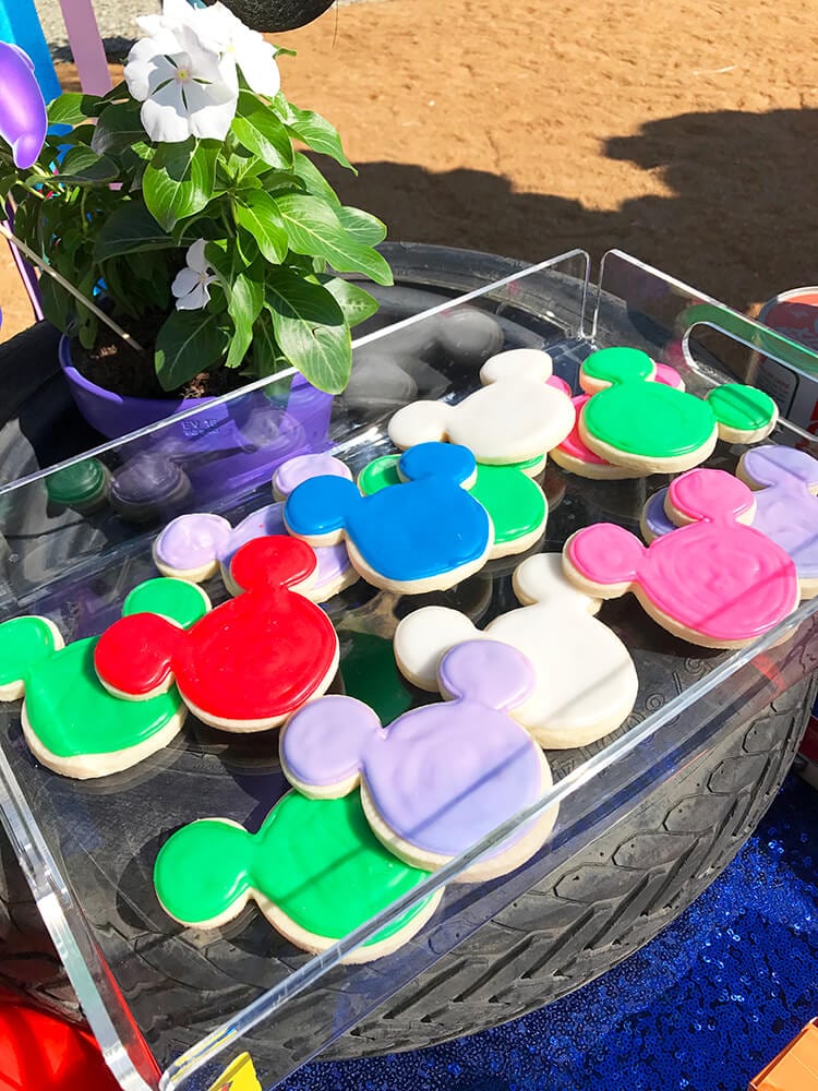 mickey ears shaped cookies