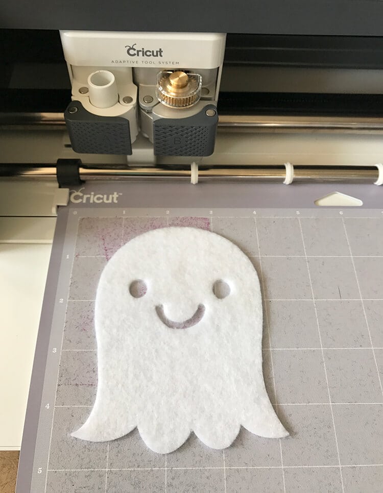 cricut cut out felt ghost 