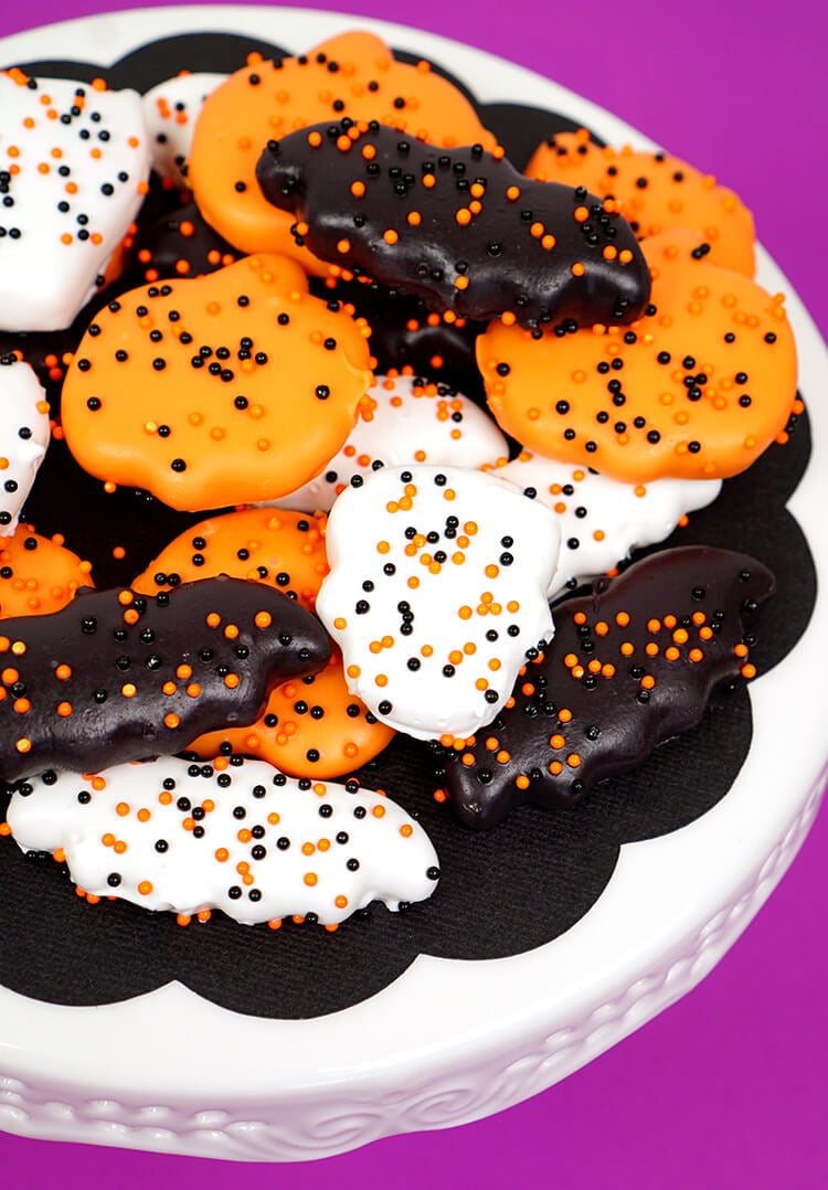Halloween Circus Animal Cookie Recipe - yummy Halloween treat idea!