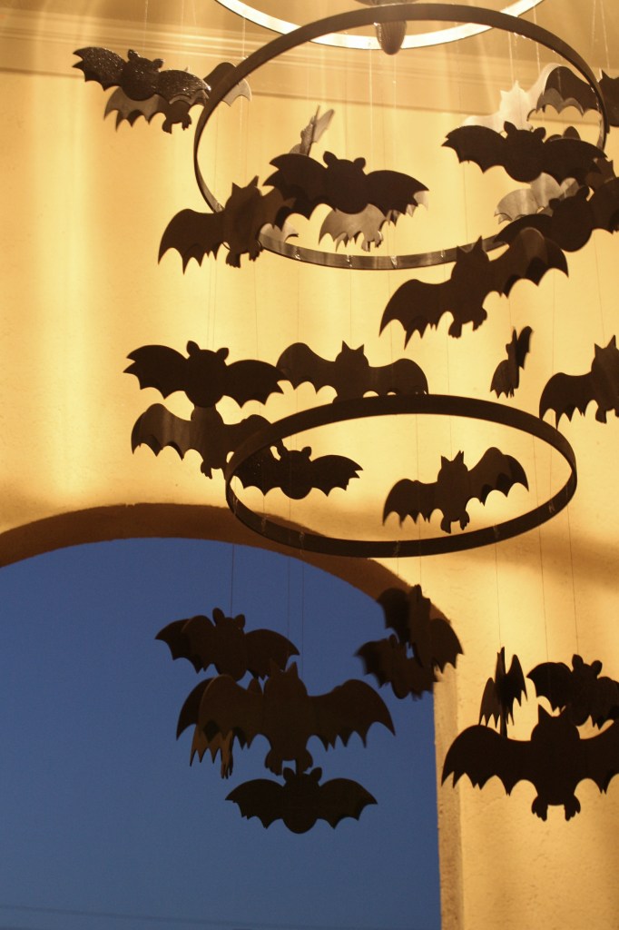 hanging halloween bat chandelier 