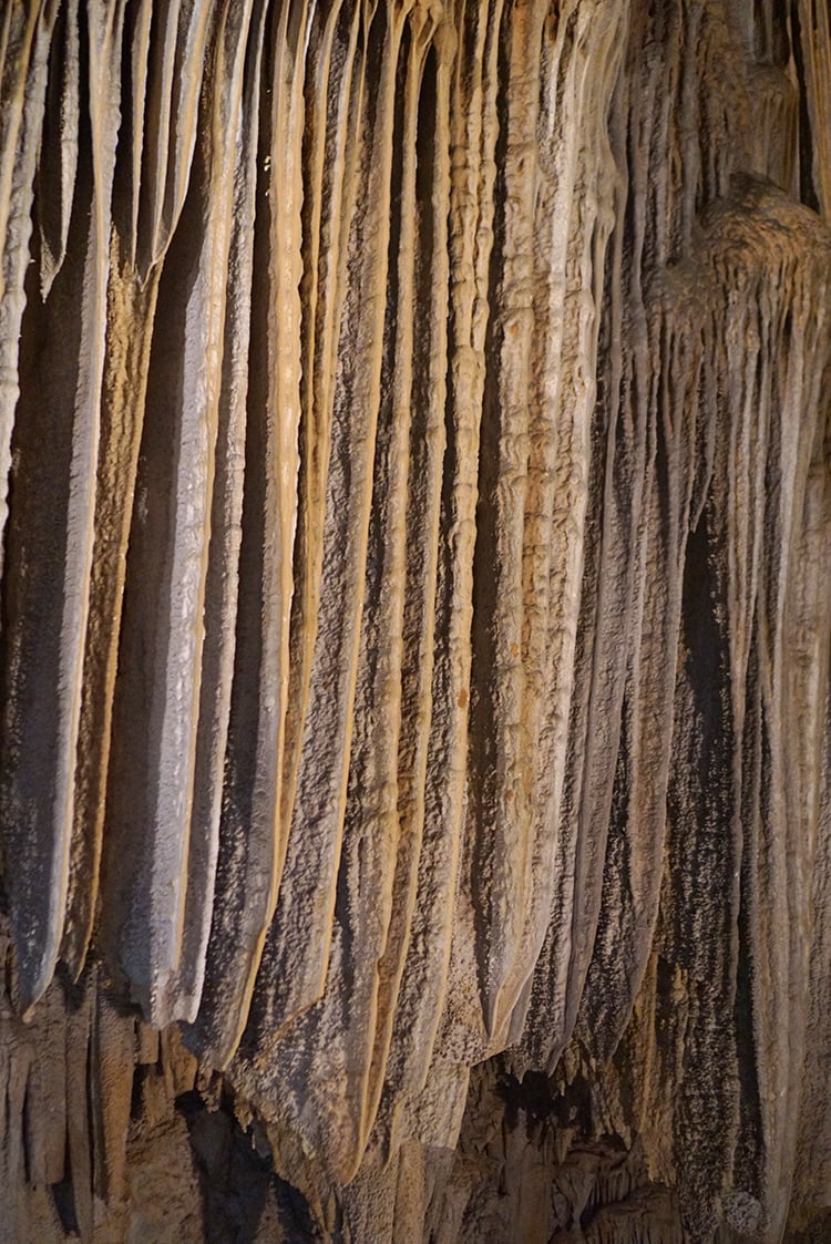 lake shasta caverns rock formations bacon rock