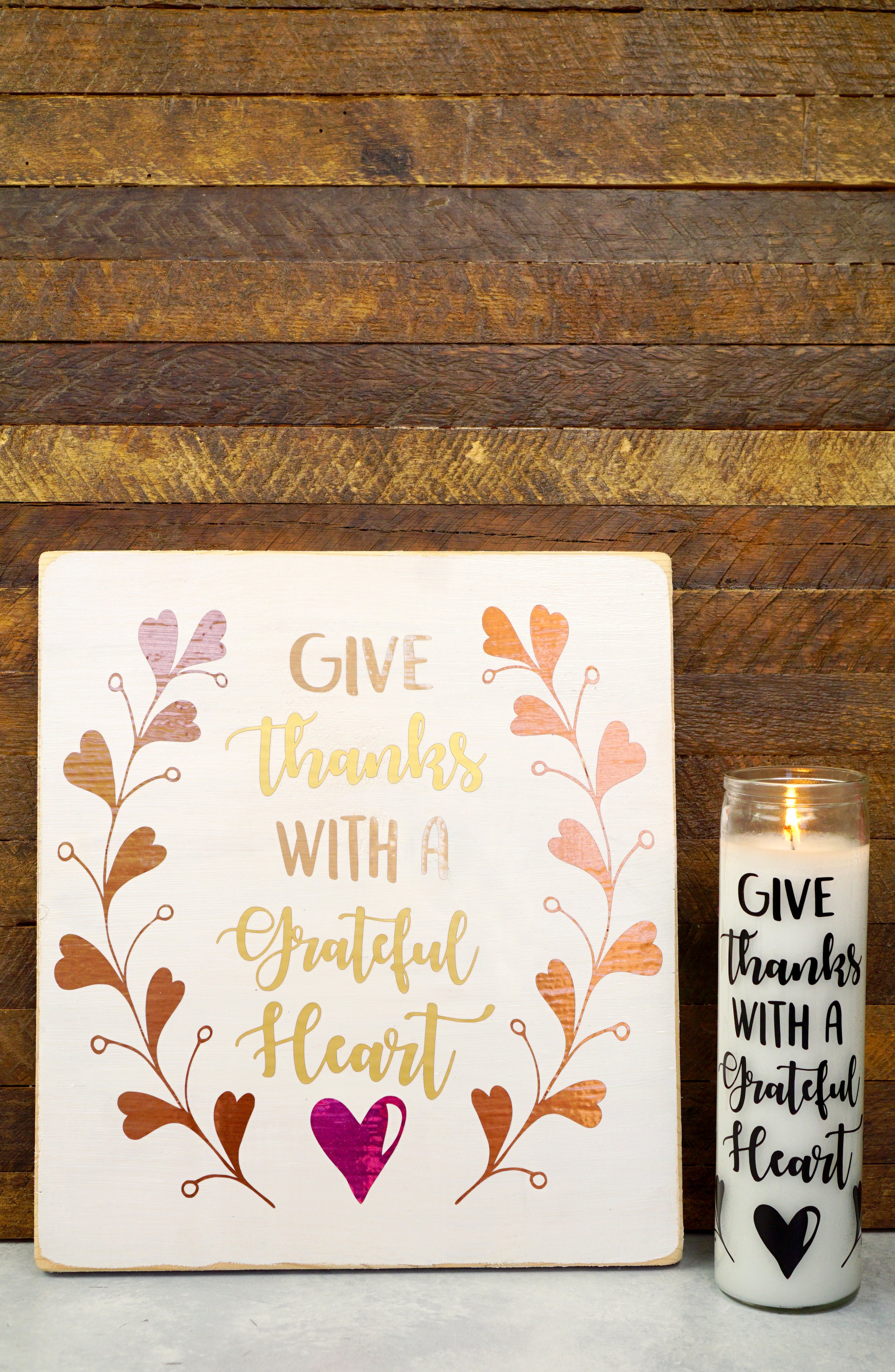 easy DIY fall decor using our \"Give Thanks with a Grateful Heart\" autumn SVG cut file on sign