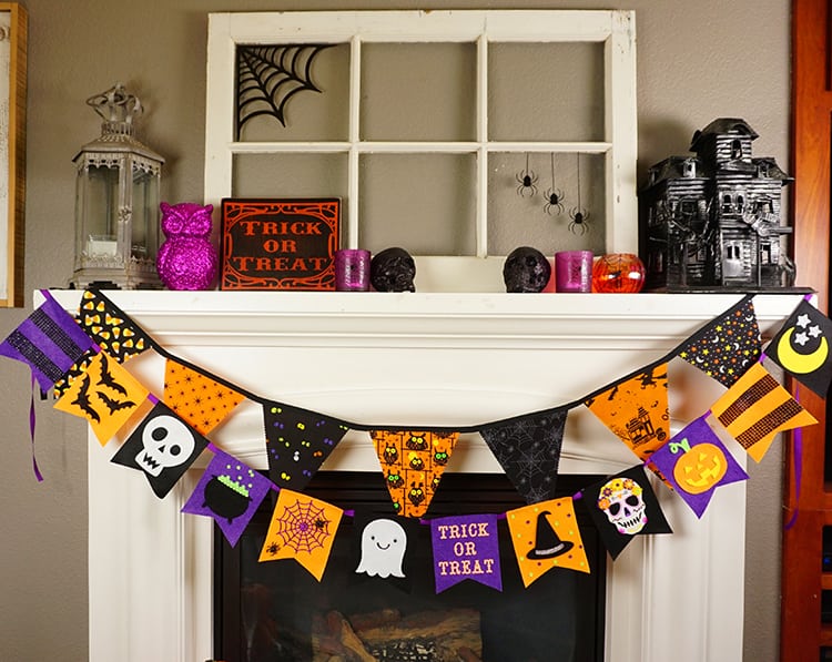 easy to make halloween banner with cricut