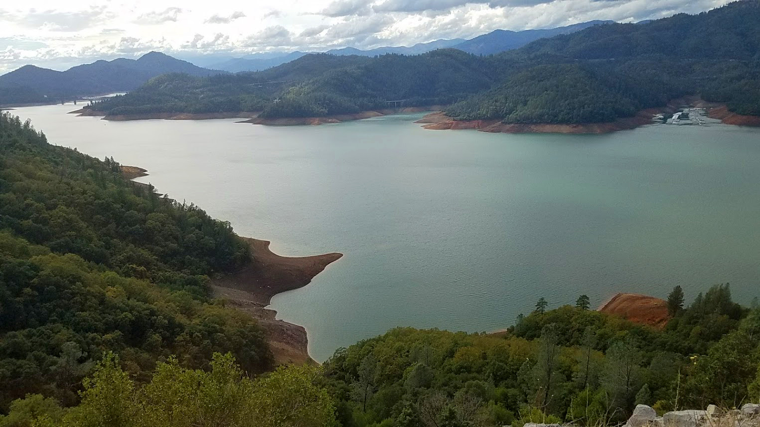 lake shasta california view overlooking lake