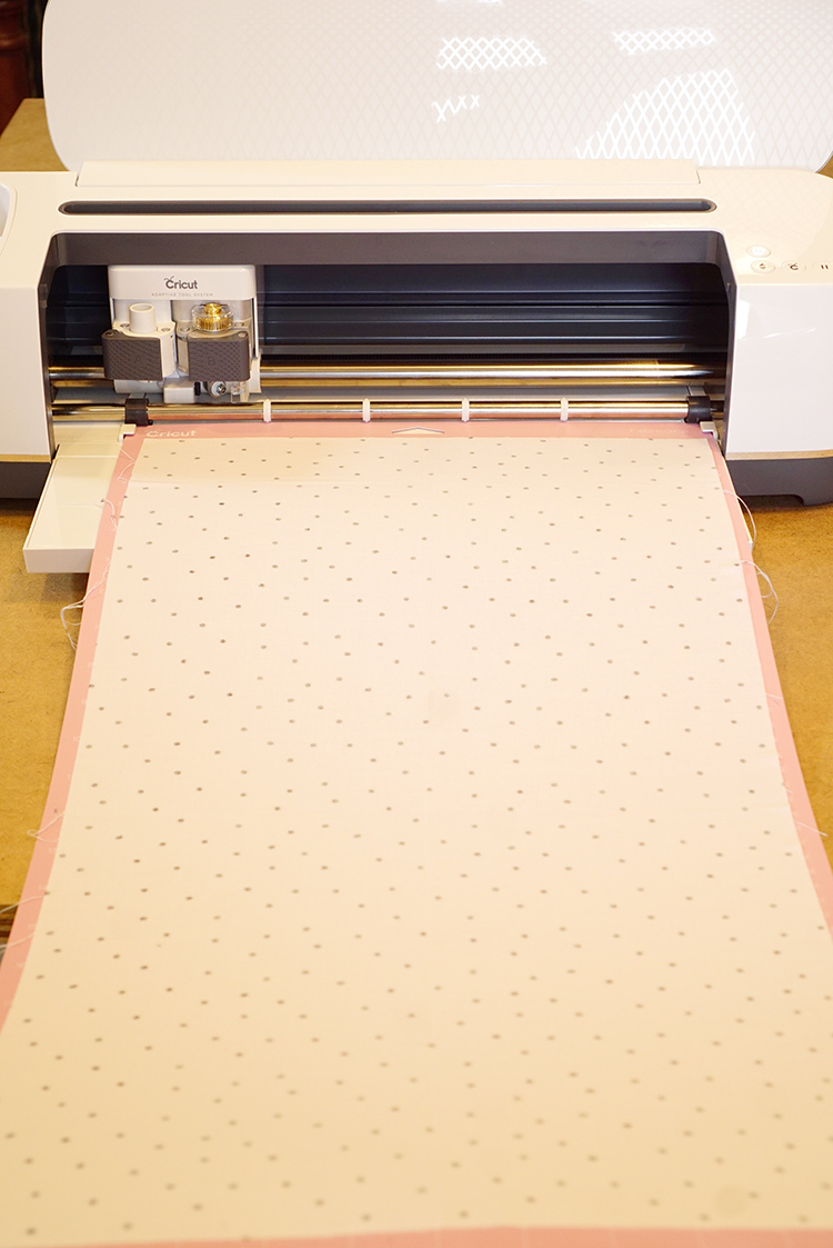 cricut cutting fabric materials