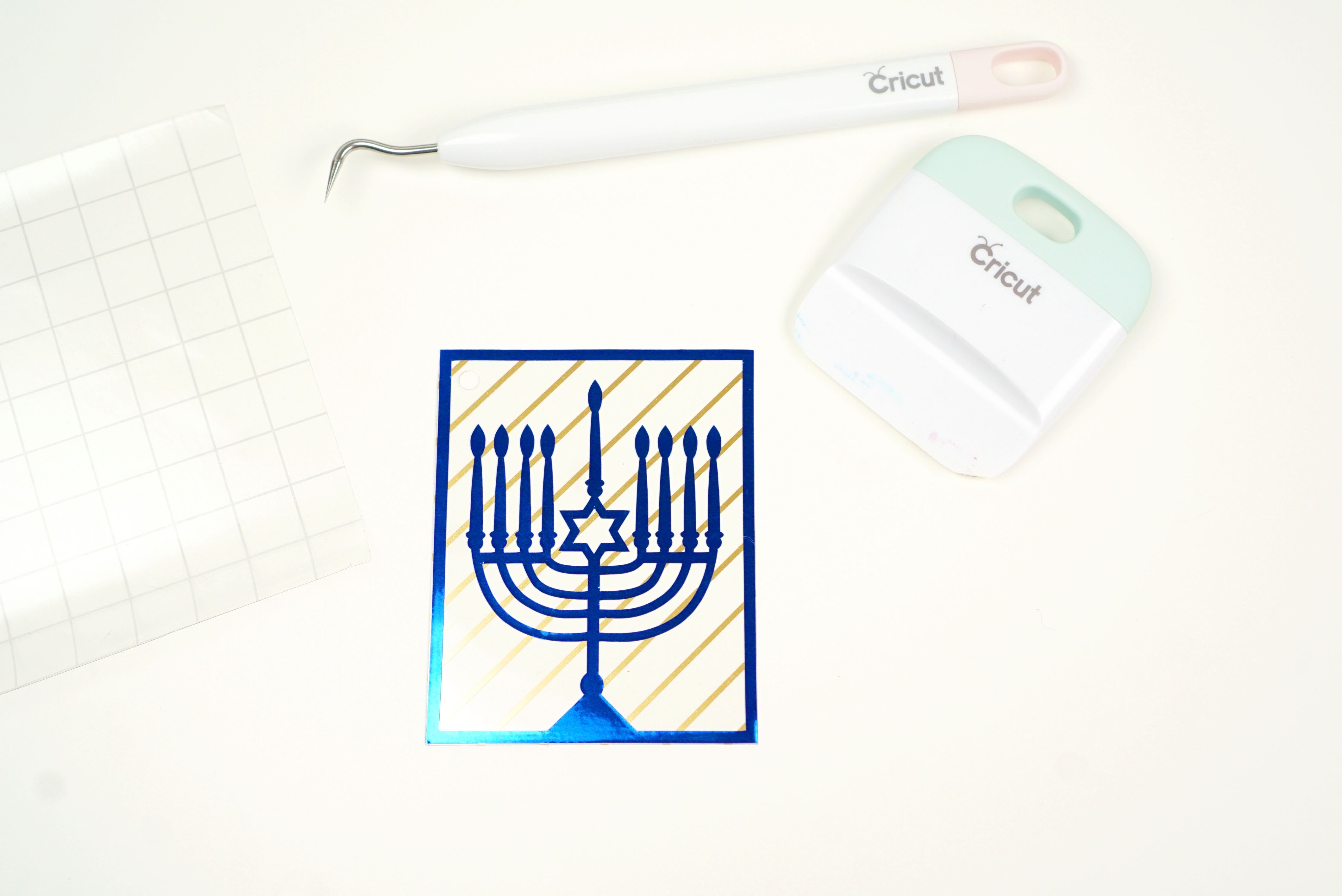 hanukkah gift tag and cricut tools