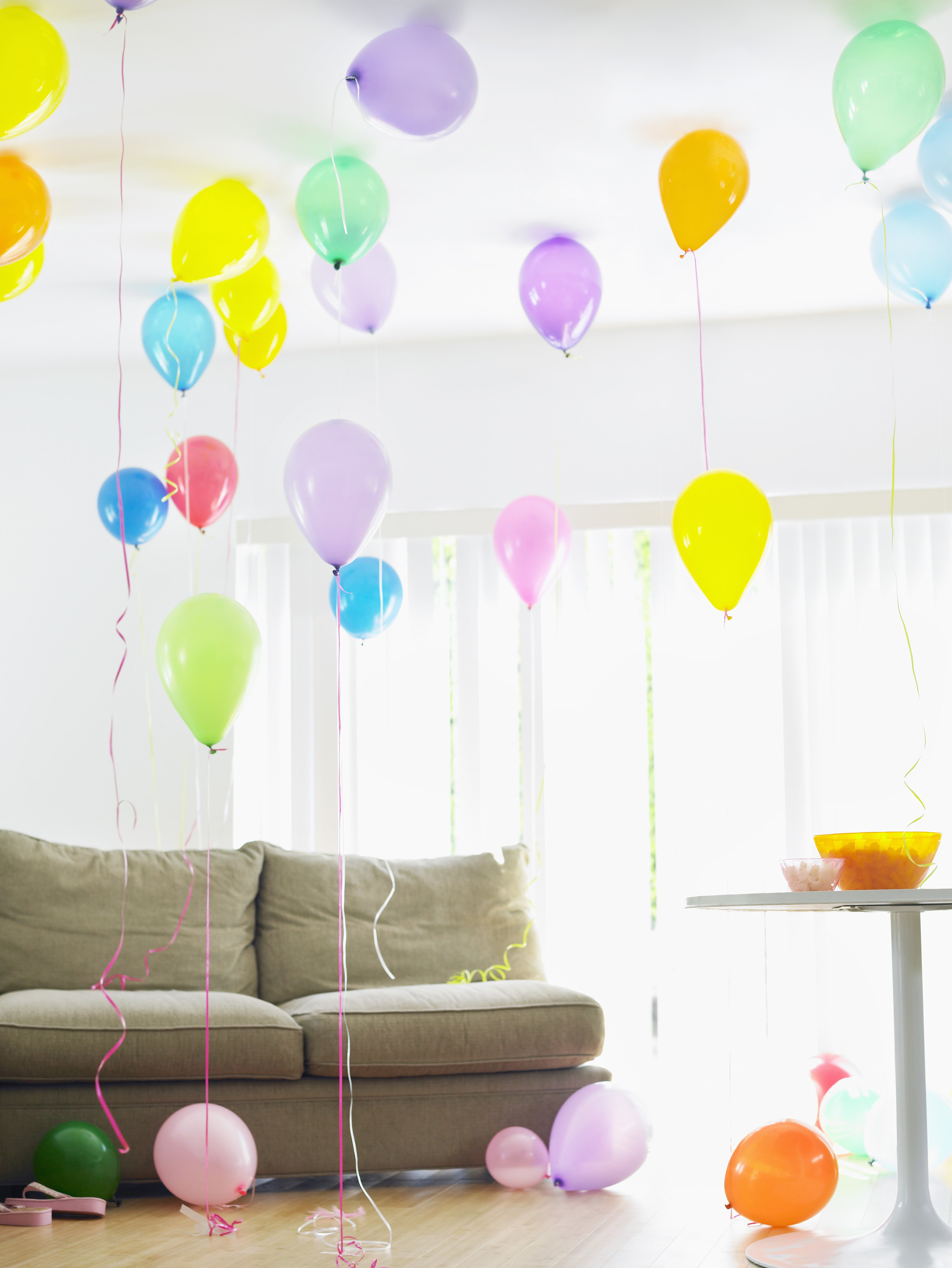 balloons in living room 
