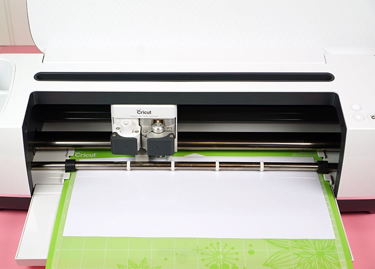 cricut maker and white premium vinyl