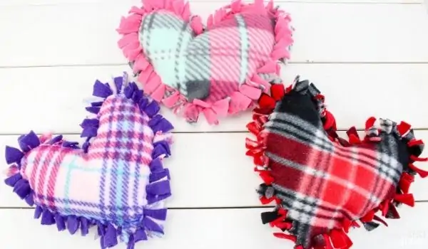 three no sew heart pillows kids can make 