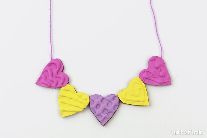 diy cardboard heart necklace for kids