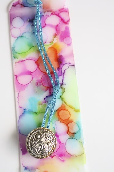 sharpie tie dye bookmark