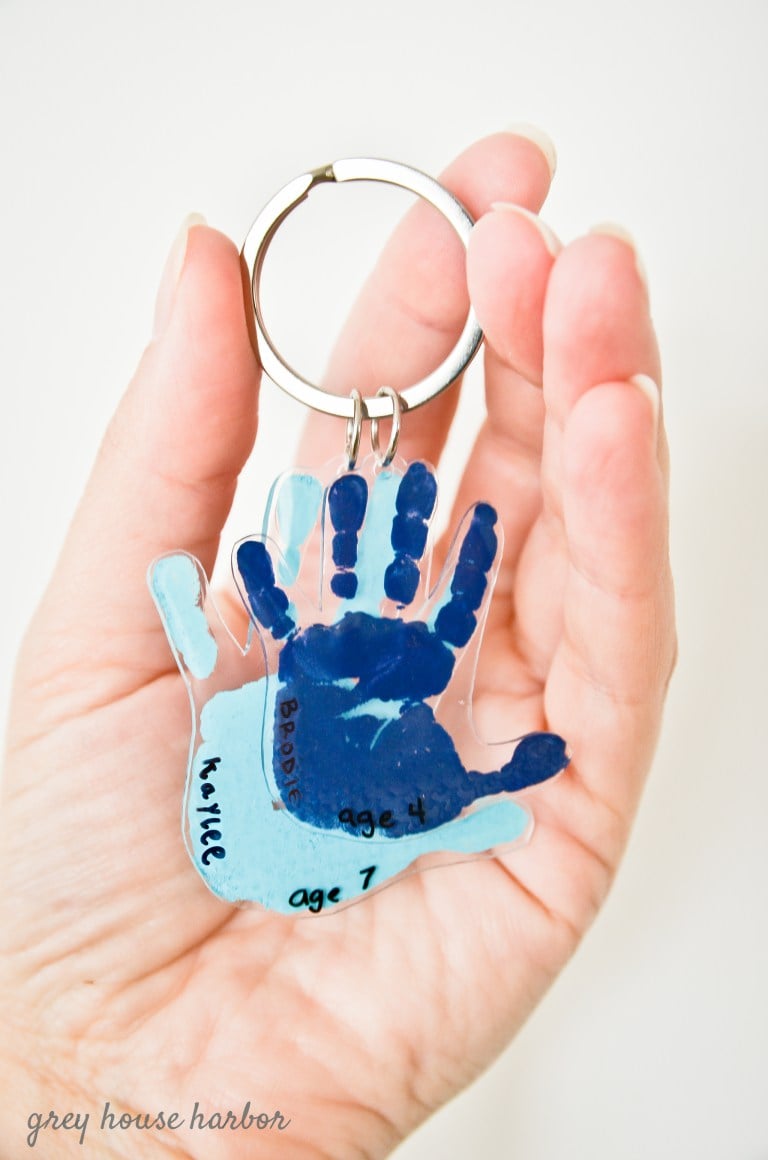 handprint art keychain fathers day gift 